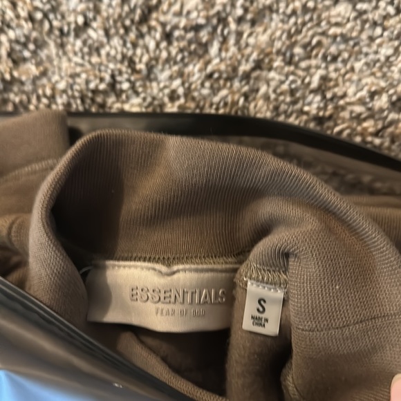 Essentials Fear of God Wood Relaxed Crew Neck Sweatshirt - Picture 5 of 5